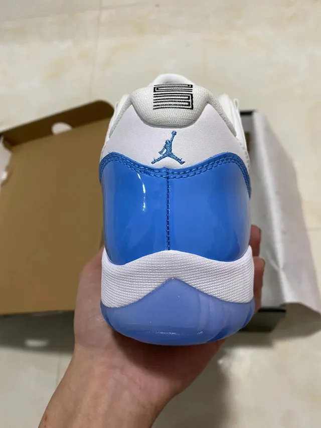 Air Jordan 11 Branco e Azul Brilhante Tênis de Basquete 6