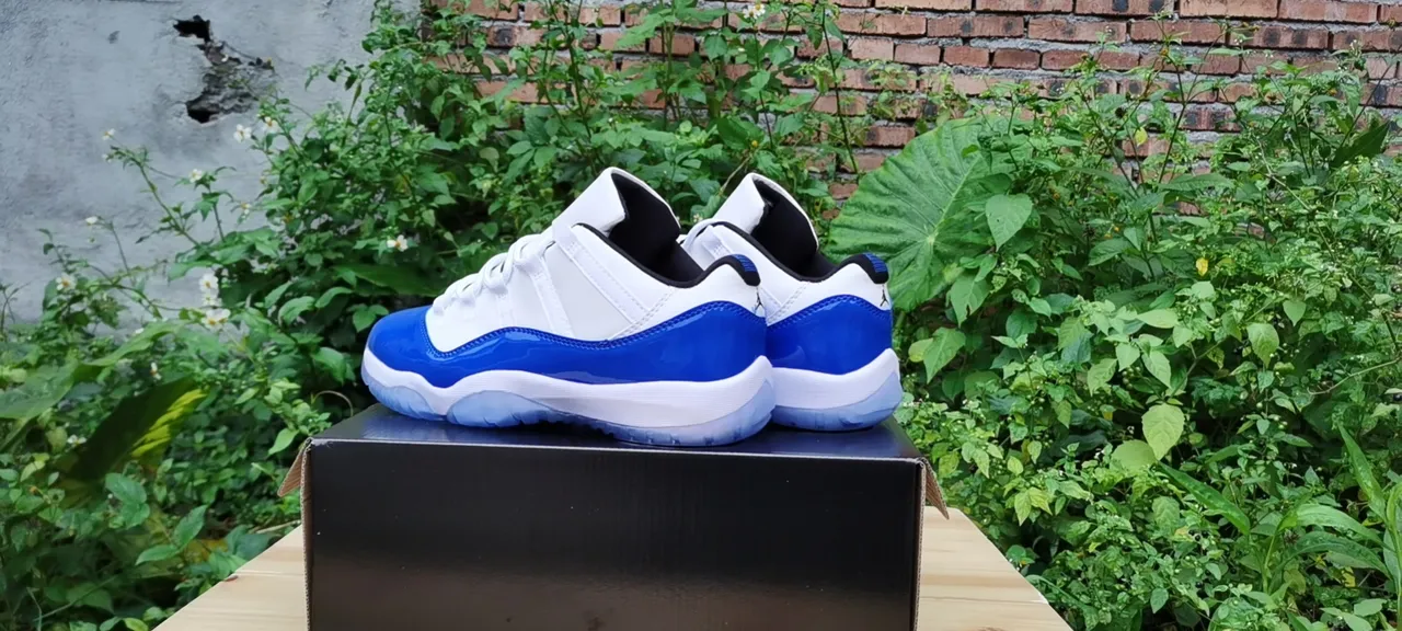 Air Jordan 11 White Royal Blue Patent Leather Basketball Shoes 2