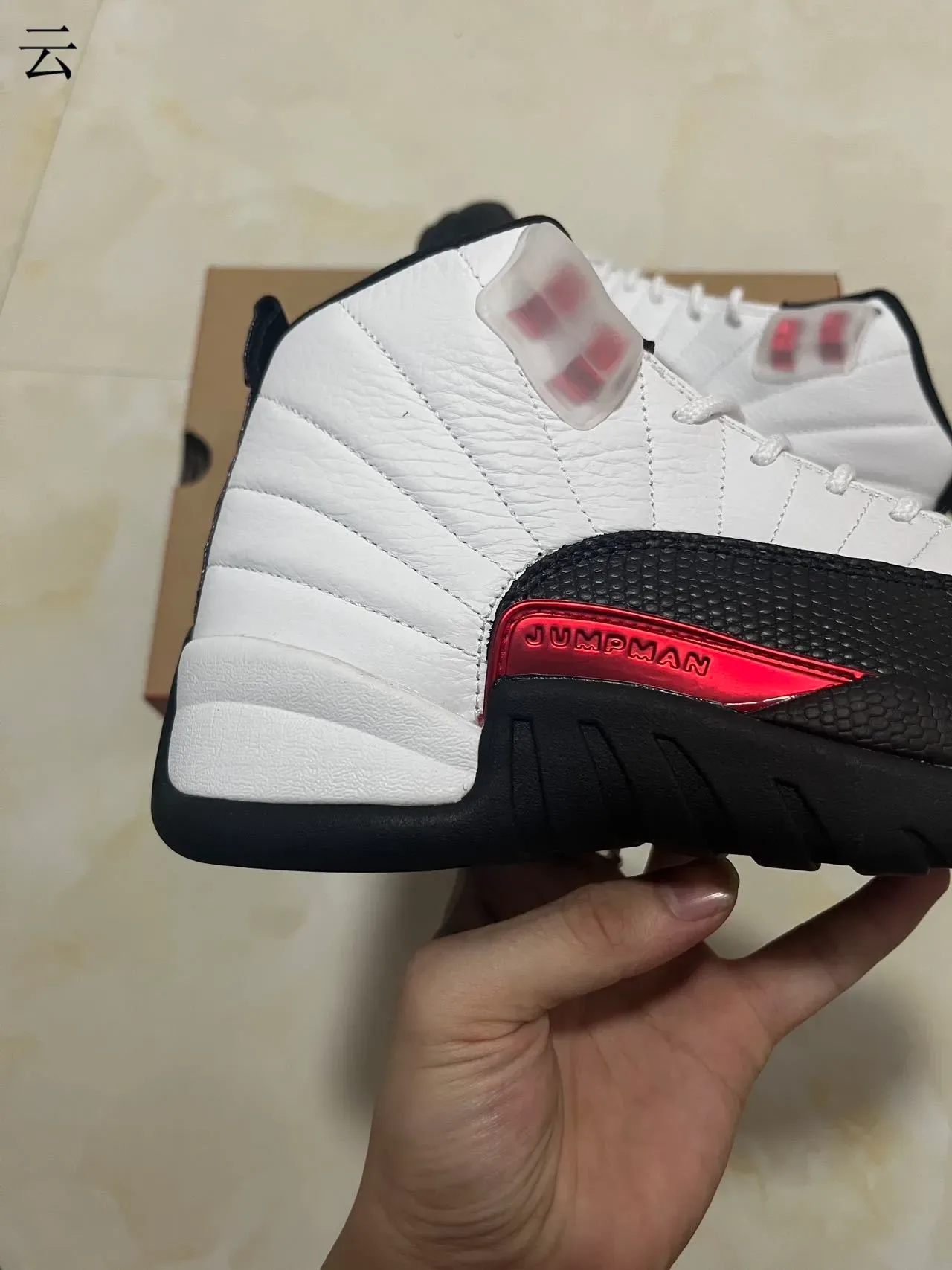 Air Jordan 12 White Black Red Tênis de Basquete 10