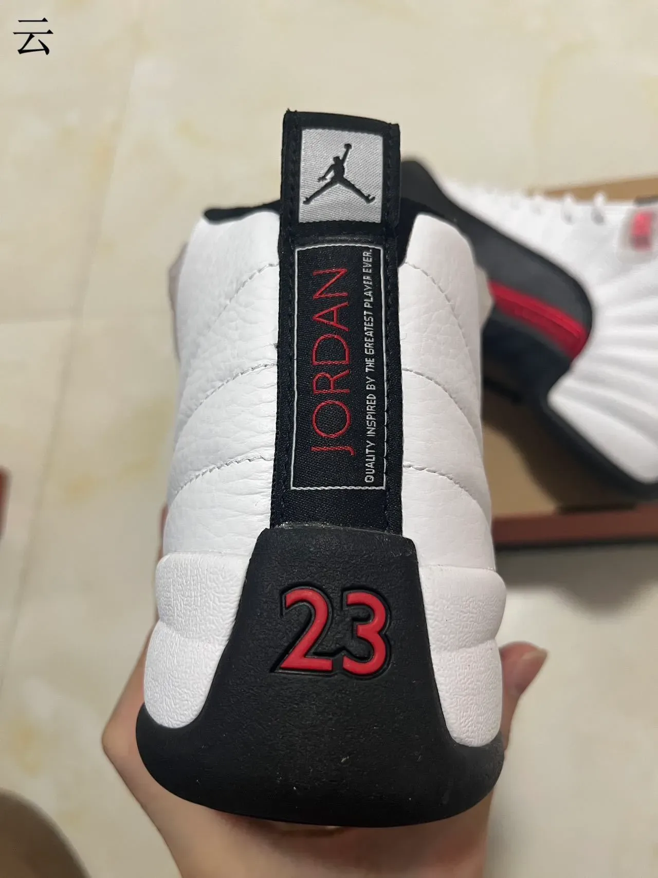 Air Jordan 12 White Black Red Tênis de Basquete 11