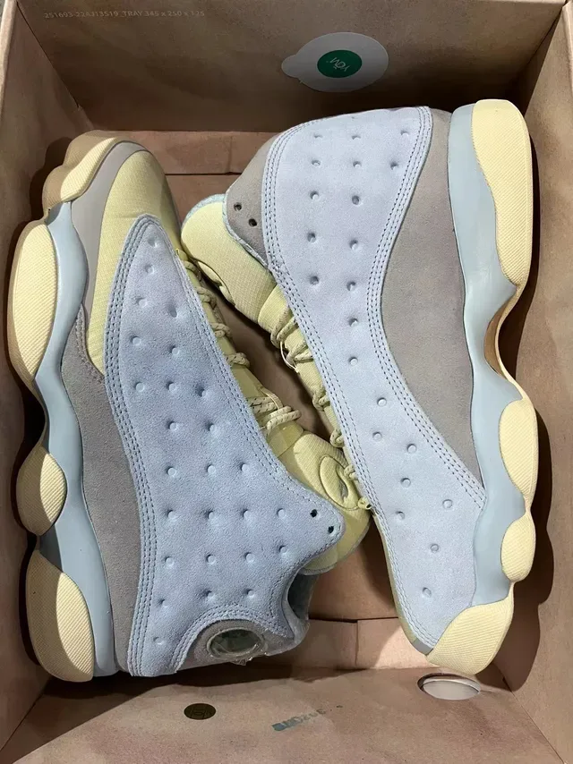Air Jordan 13 Chaussures de Basketball Bleu Clair et Beige 6