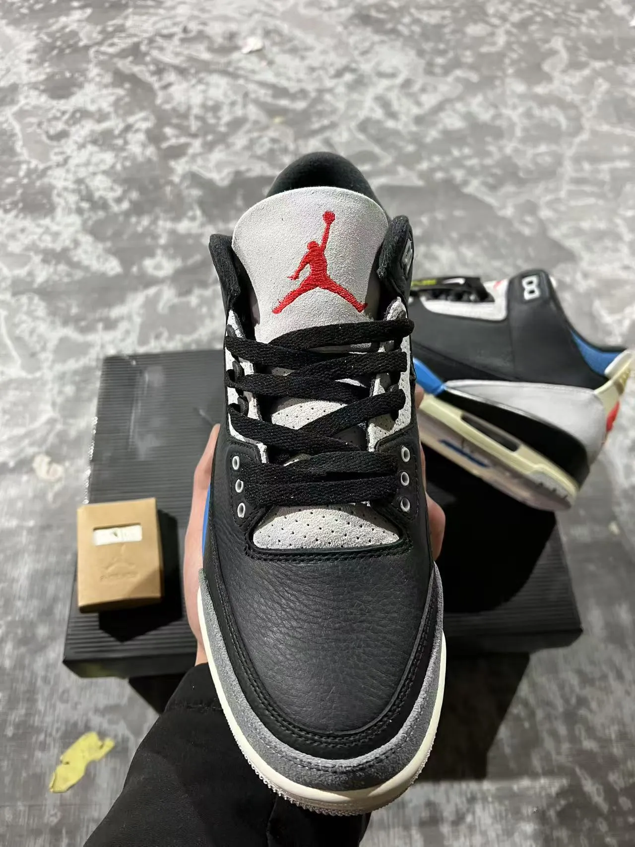 Air Jordan 3 Black Cement Blue Basketball Shoes 3