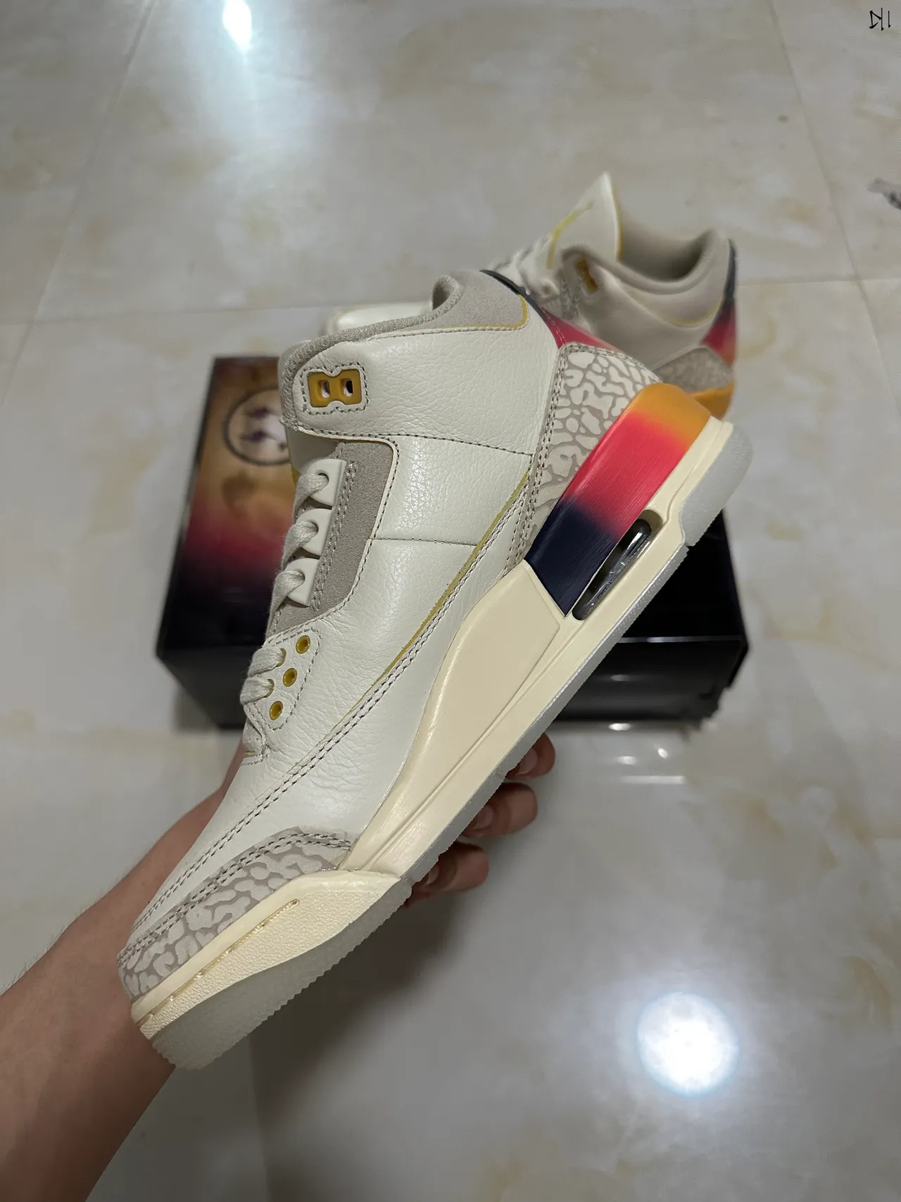 Chaussures de basketball Air Jordan 3 Off-White à talon dégradé crème 5