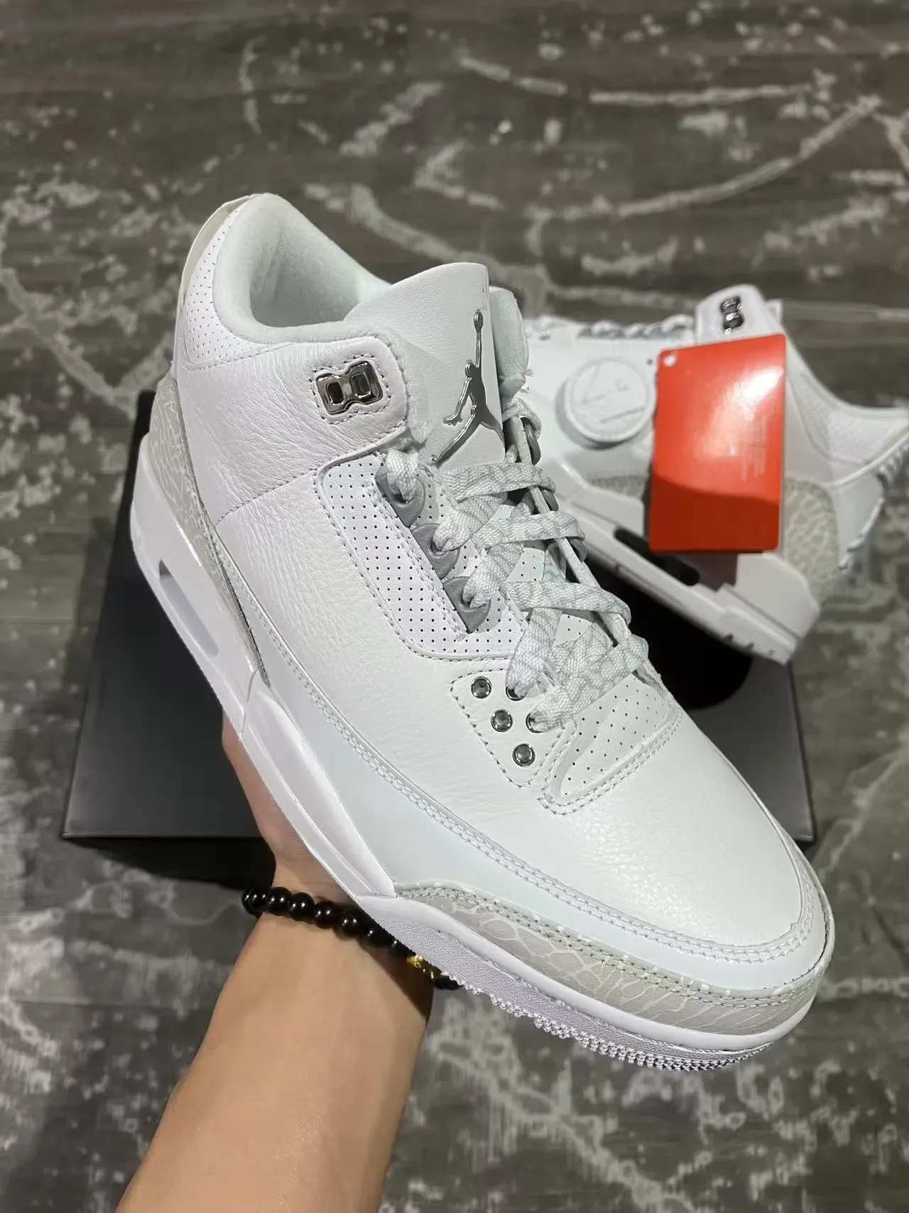 Air Jordan 3 Estampa Elefante Branco Tênis de Basquete 2
