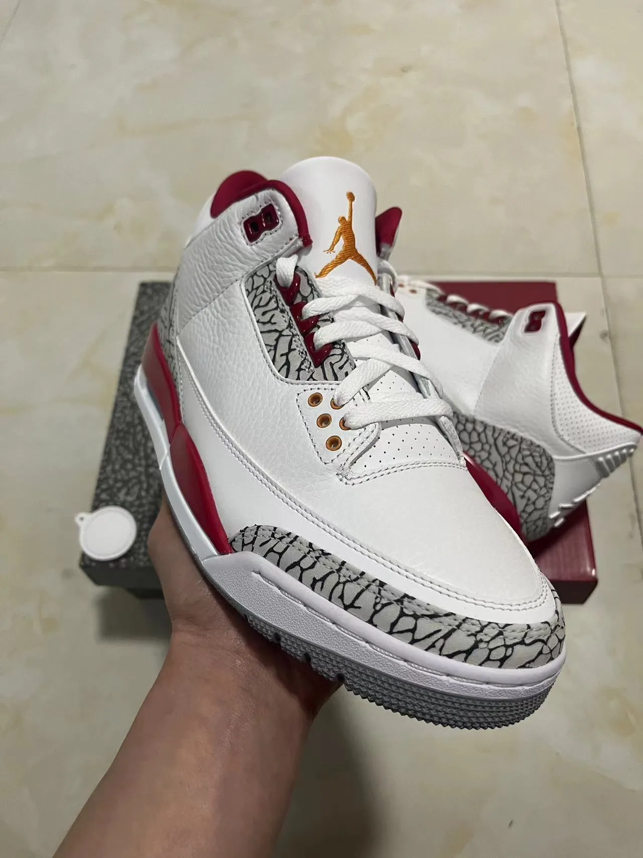 Air Jordan 3 White University Red Elephant Print Basketball Shoes 2