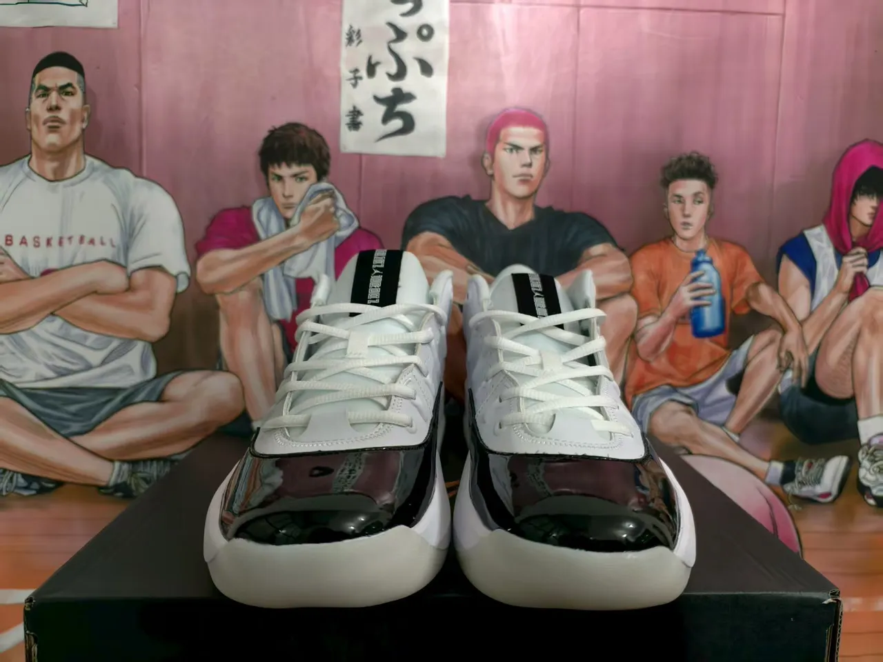 Chaussures de basketball Air Jordan 37 blanc et noir 5