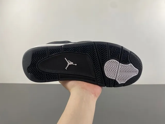 Air Jordan 4 Black White Basketball Shoes 5