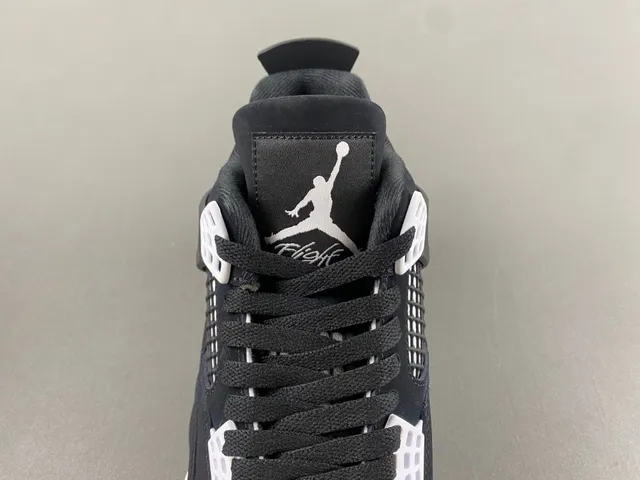 Air Jordan 4 Black White Basketball Shoes 7