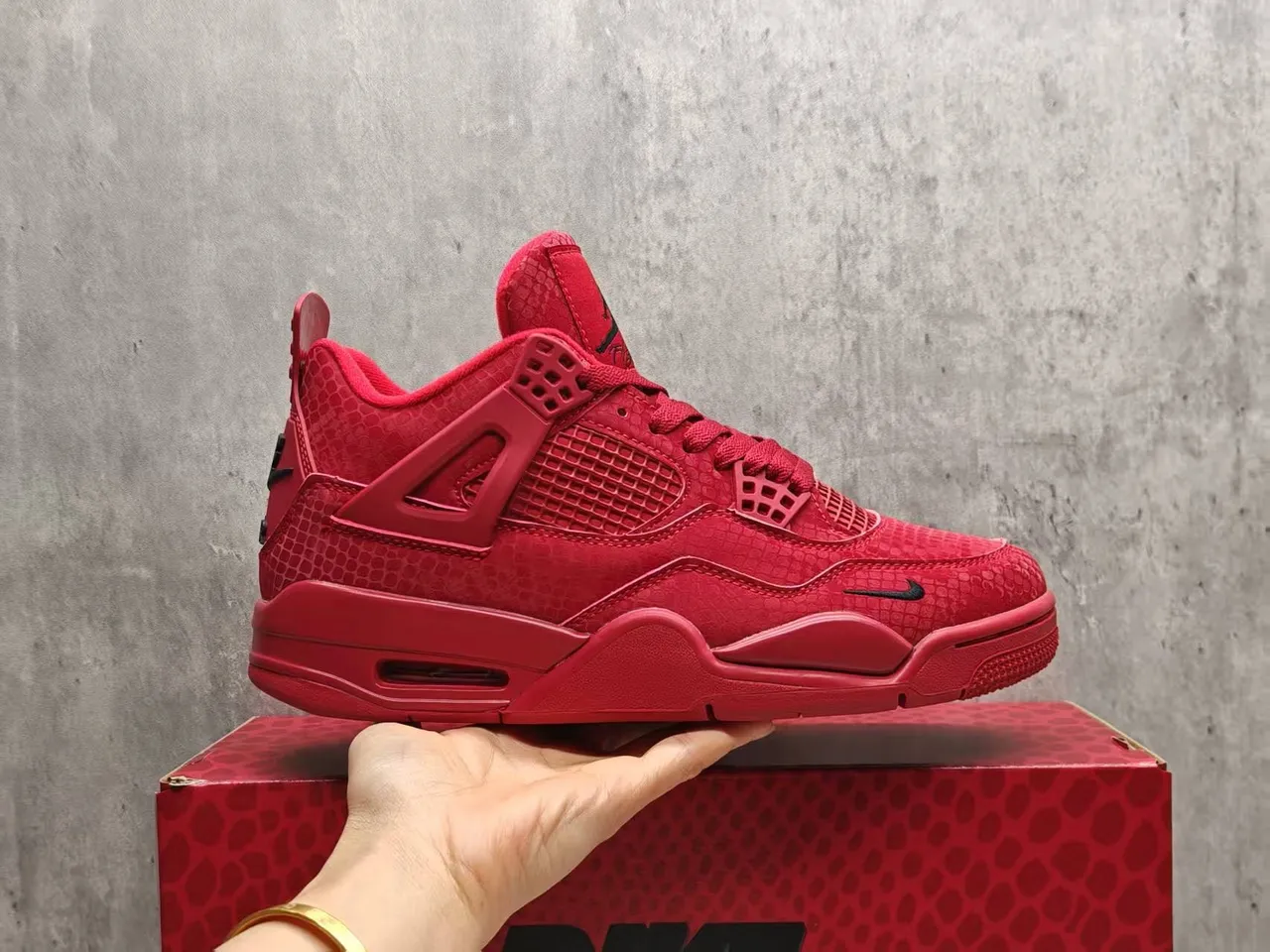 Air Jordan 4 Monochromatic Red Snake-Embossed Basketball Shoes 7