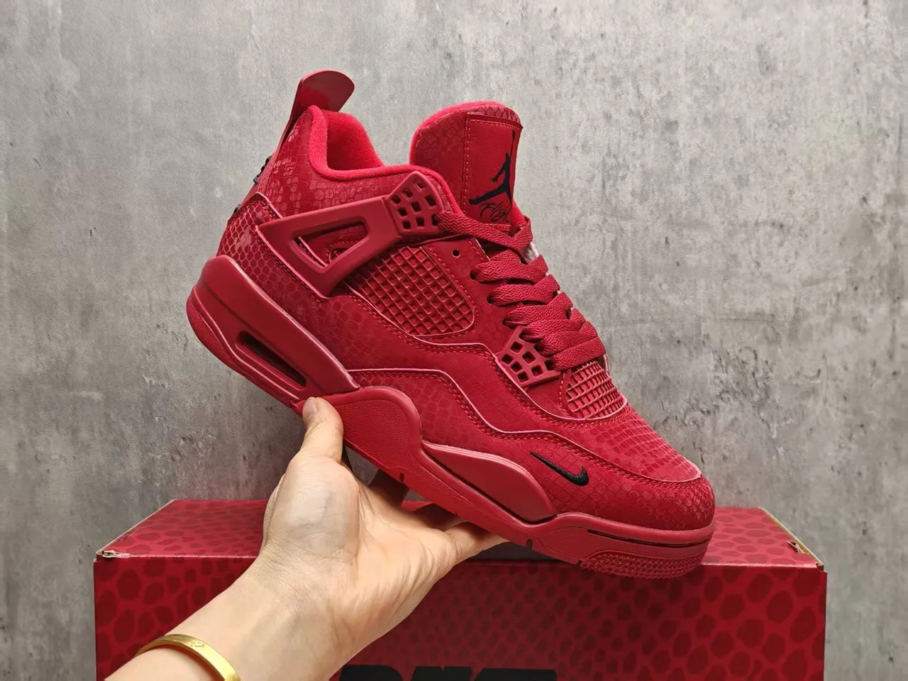 Air Jordan 4 Monochromatic Red Snake-Embossed Basketball Shoes 8