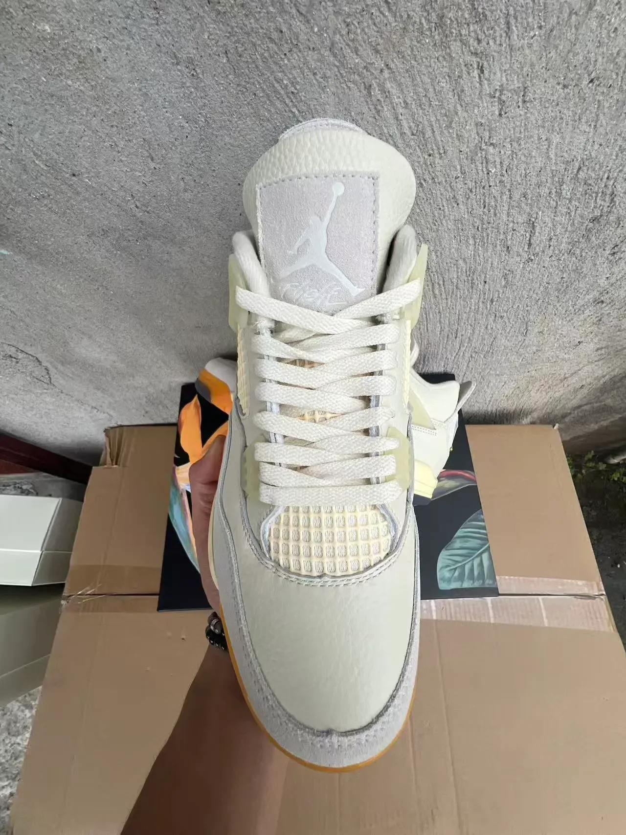 Air Jordan 4 Off-White e Laranja Tênis de Basquete 3