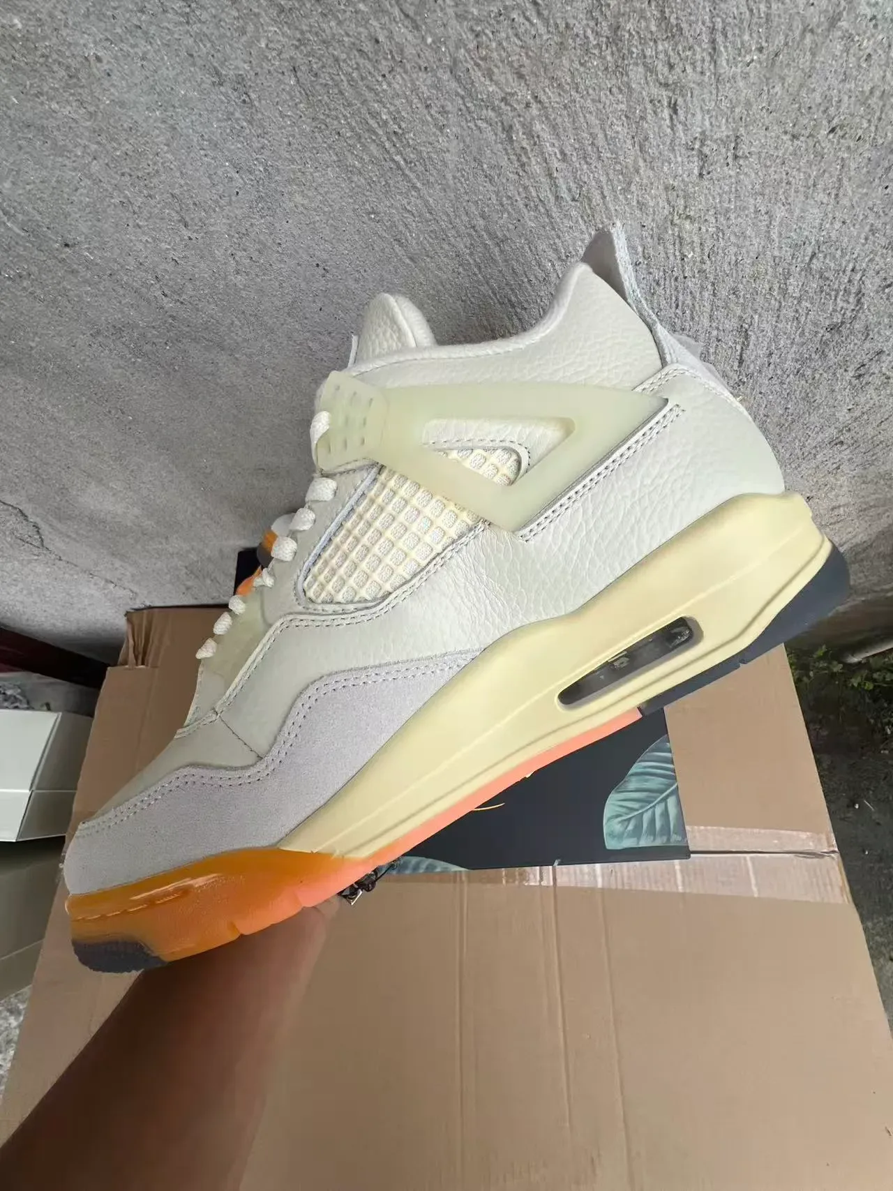 Air Jordan 4 Off-White e Laranja Tênis de Basquete 5