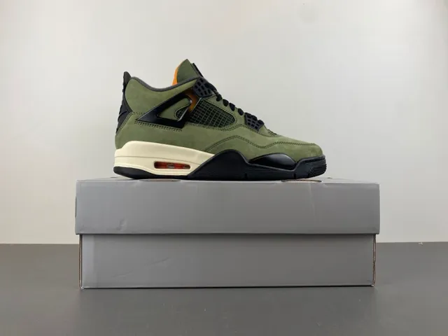 Chaussures de basketball montantes en daim vert olive Air Jordan 4 15