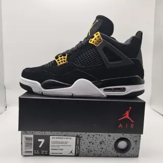 Air Jordan 4 Retro 黑色金属金白色篮球鞋