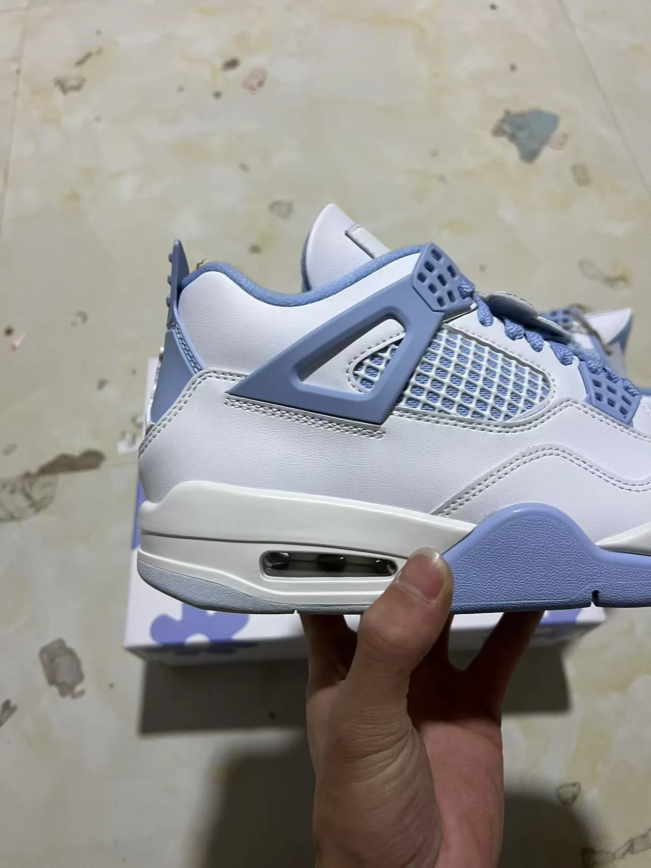 Chaussures de basketball Air Jordan 4 Retro blanc et bleu clair 7