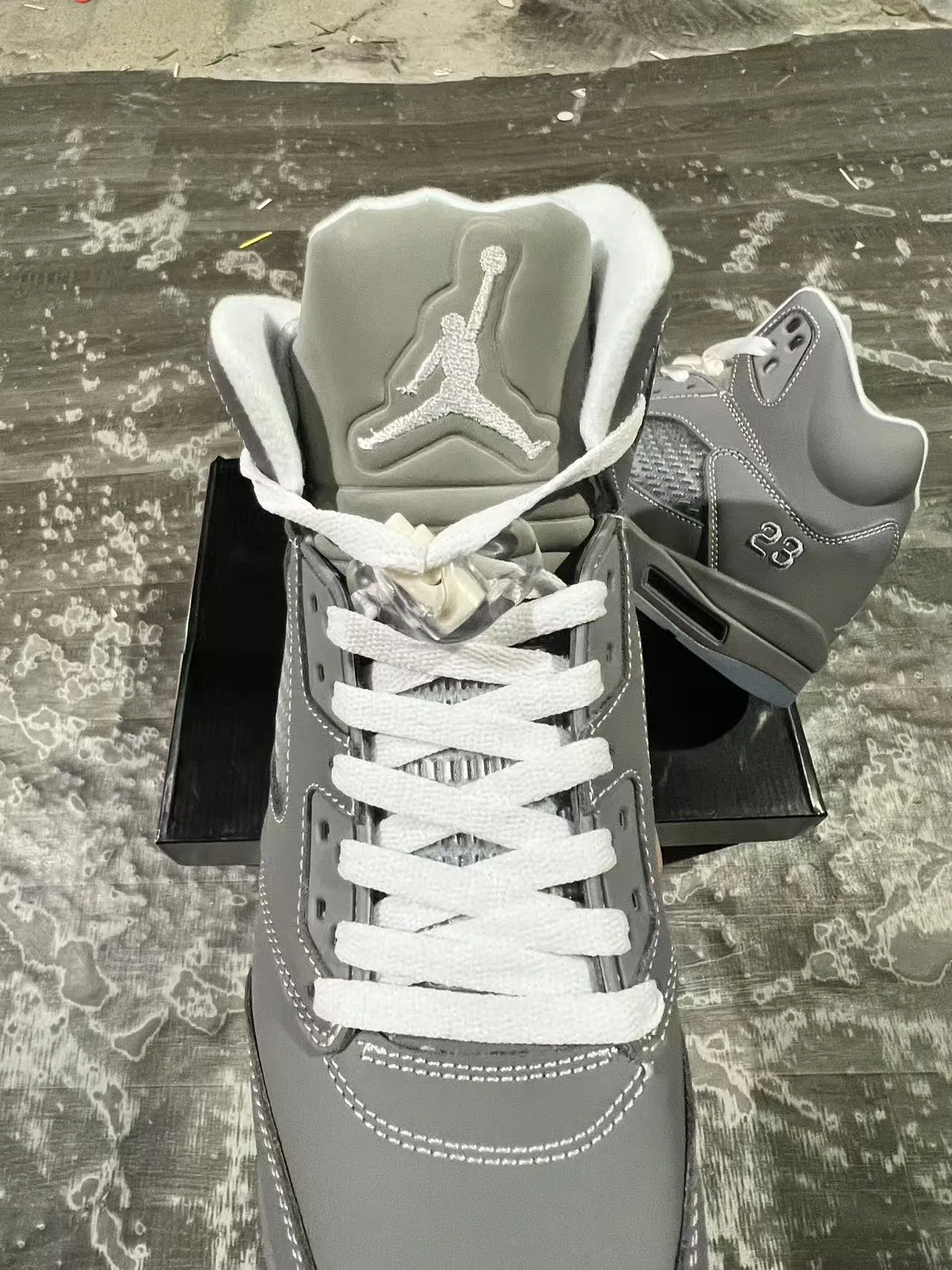 Air Jordan 5 Gray and White Basketball Shoes 4