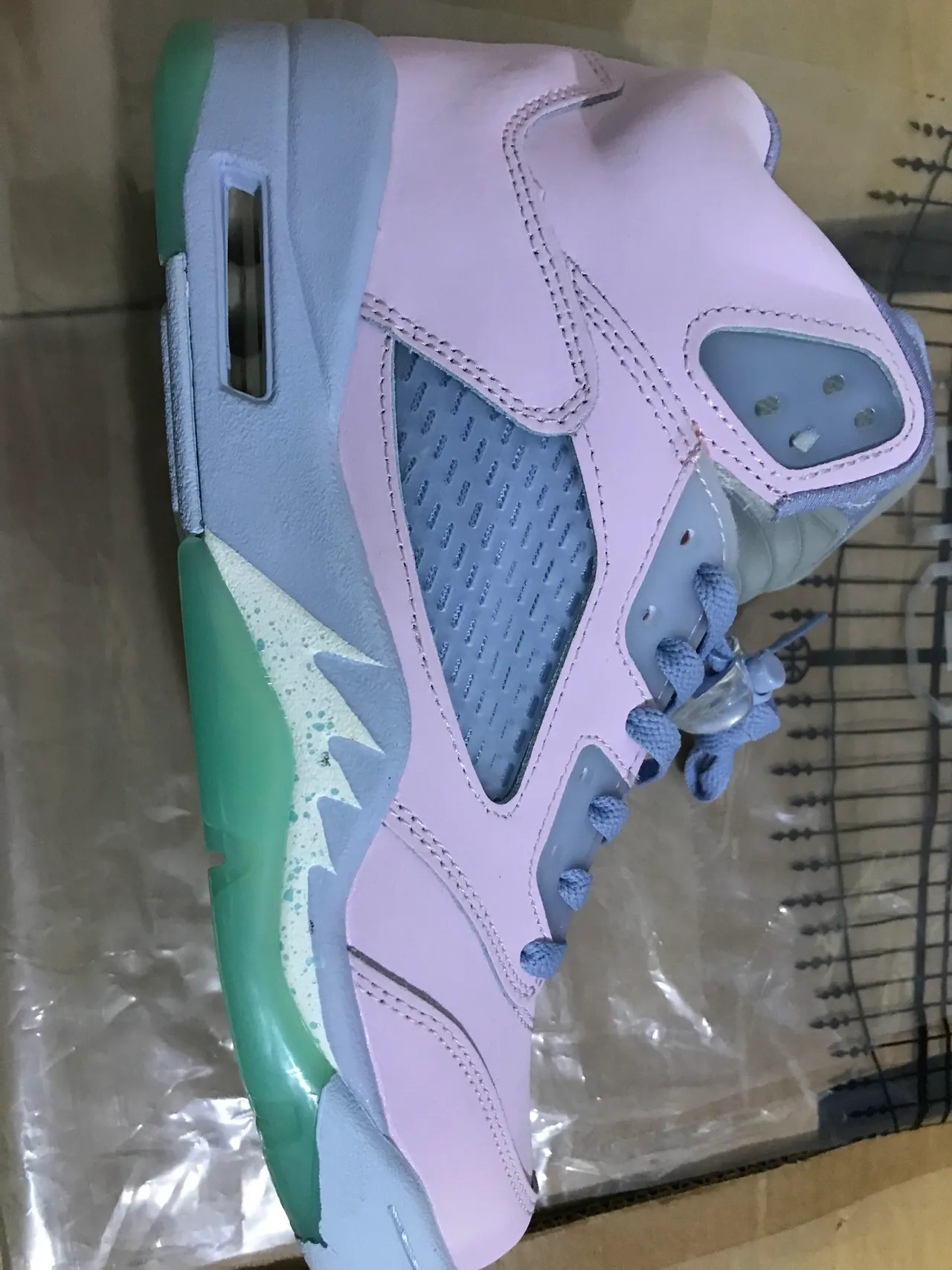 Chaussures de basketball Air Jordan 5 rose pâle et argenté 5