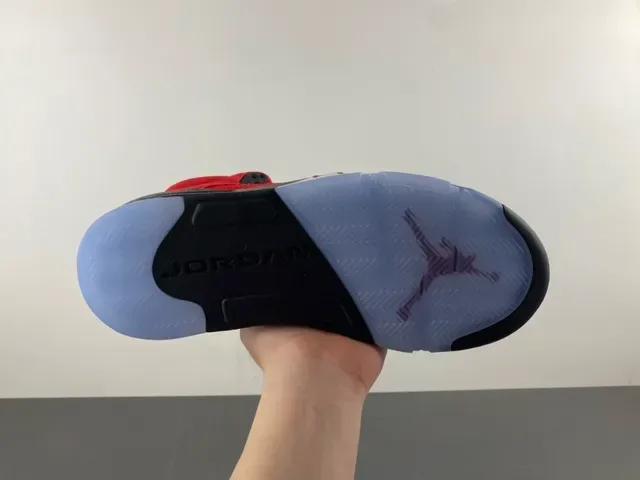 Air Jordan 5 Vermelho Preto Azul Claro Tênis de Basquete 9
