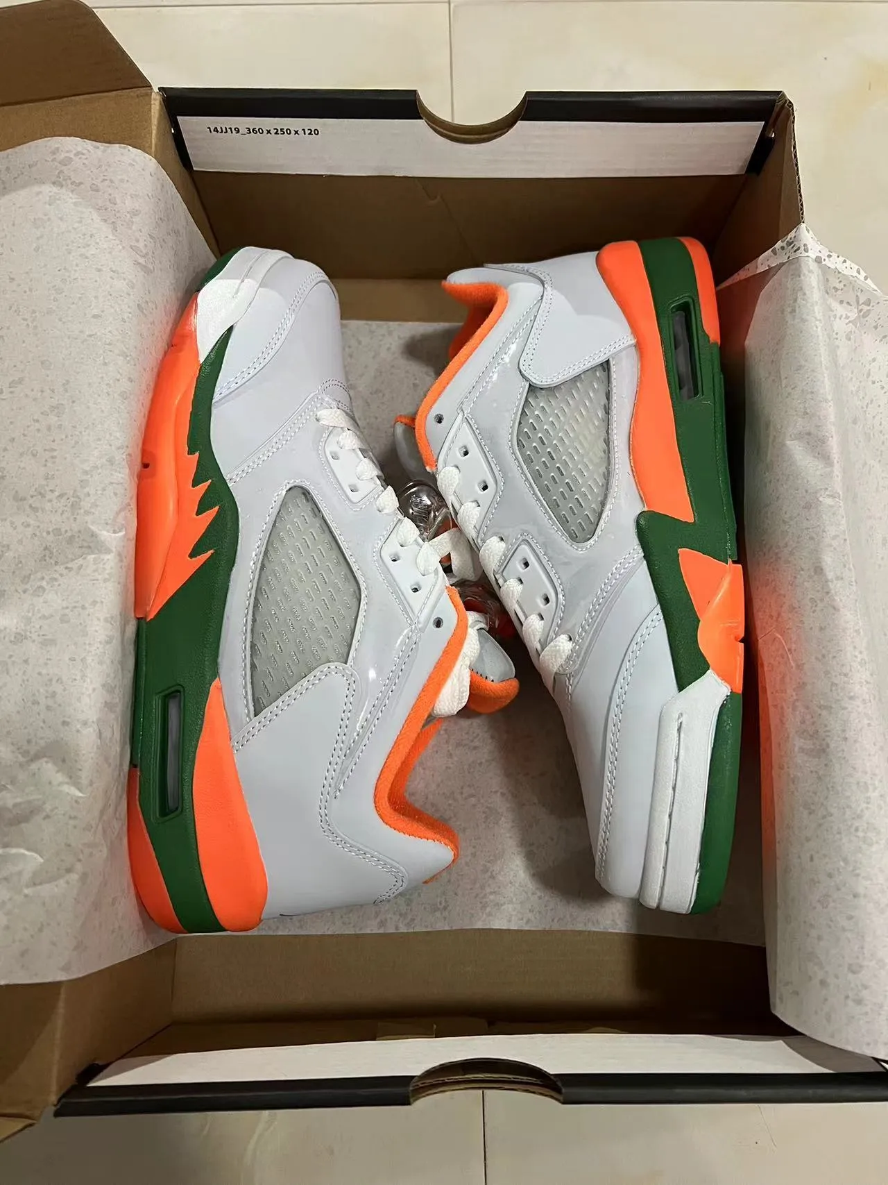 Air Jordan 5 White Orange Green Basketball Shoes 9