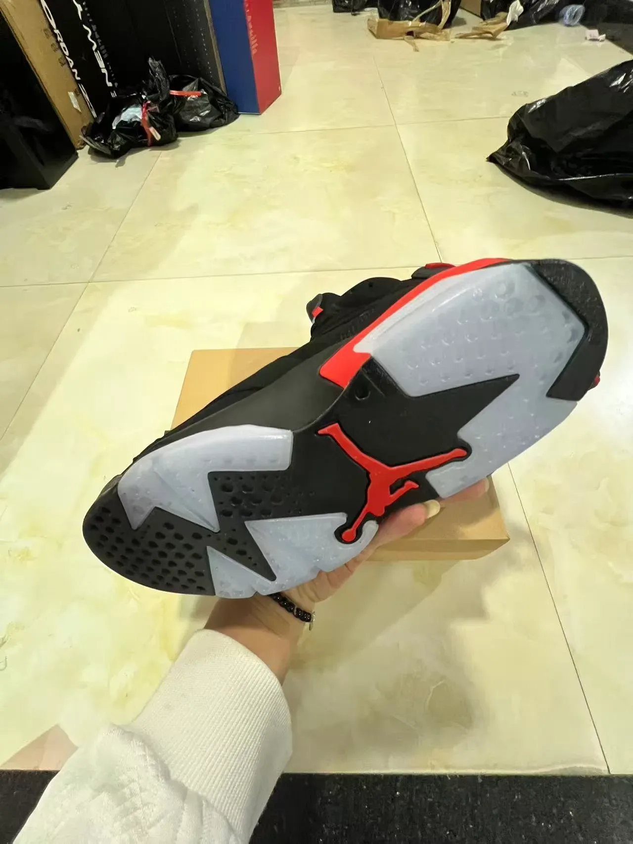 Air Jordan 6 Black Red White Basketball Shoes 6