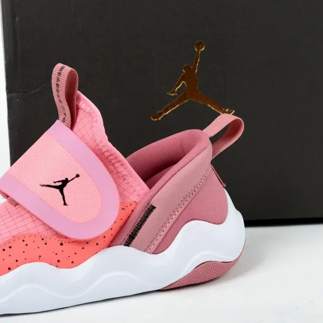 Sneakers lifestyle sans lacets Air Jordan à semelle intermédiaire ondulée orange et noir 18