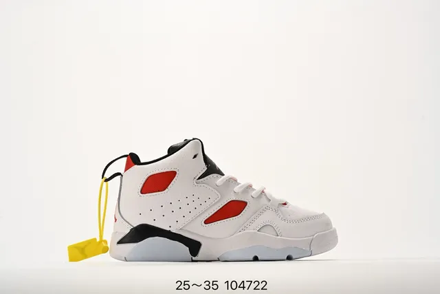 Tênis de basquete Air Jordan cano alto com colarinho acolchoado branco e azul 3