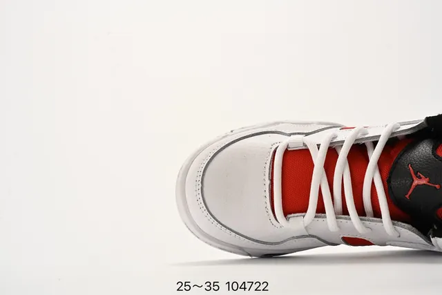 Tênis de basquete Air Jordan cano alto com colarinho acolchoado branco e azul 7