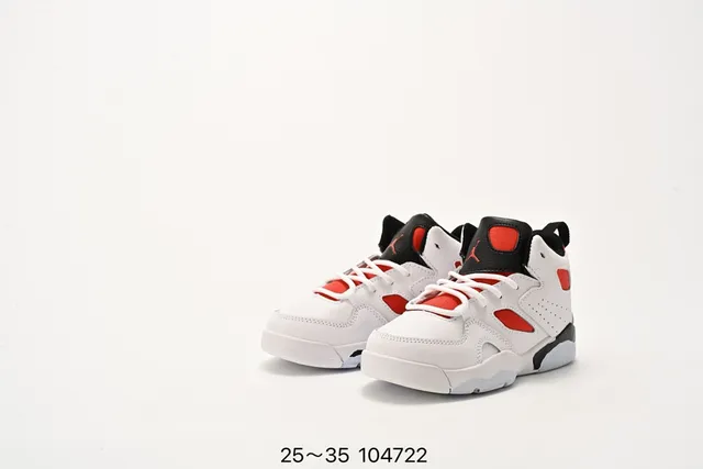 Tênis de basquete Air Jordan cano alto com colarinho acolchoado branco e azul 10