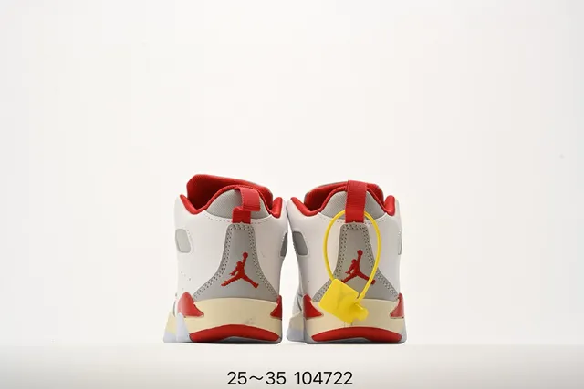 Tênis de basquete Air Jordan cano alto com colarinho acolchoado branco e azul 18