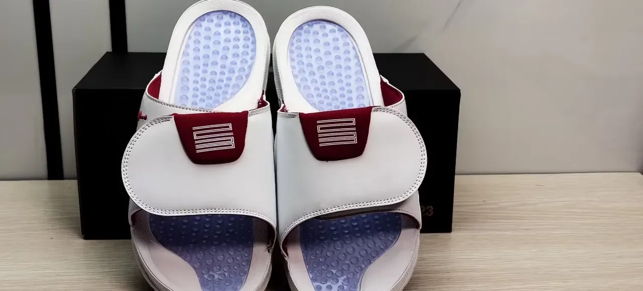Air Jordan White Red Leather-Like Upper Textured Rubber Outsole Slippers 3