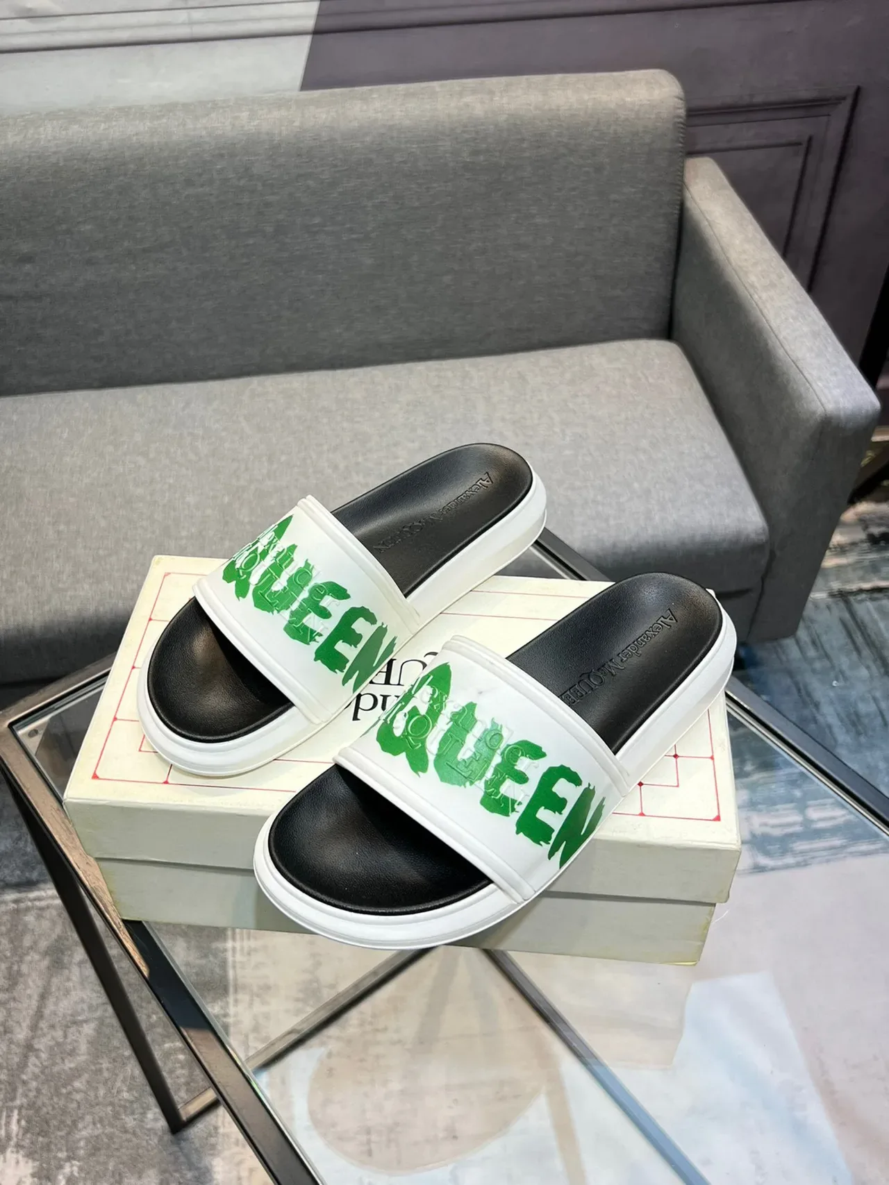 Alexander McQueen McQ Slide সাদা সবুজ লোগো স্লিপার্স 3