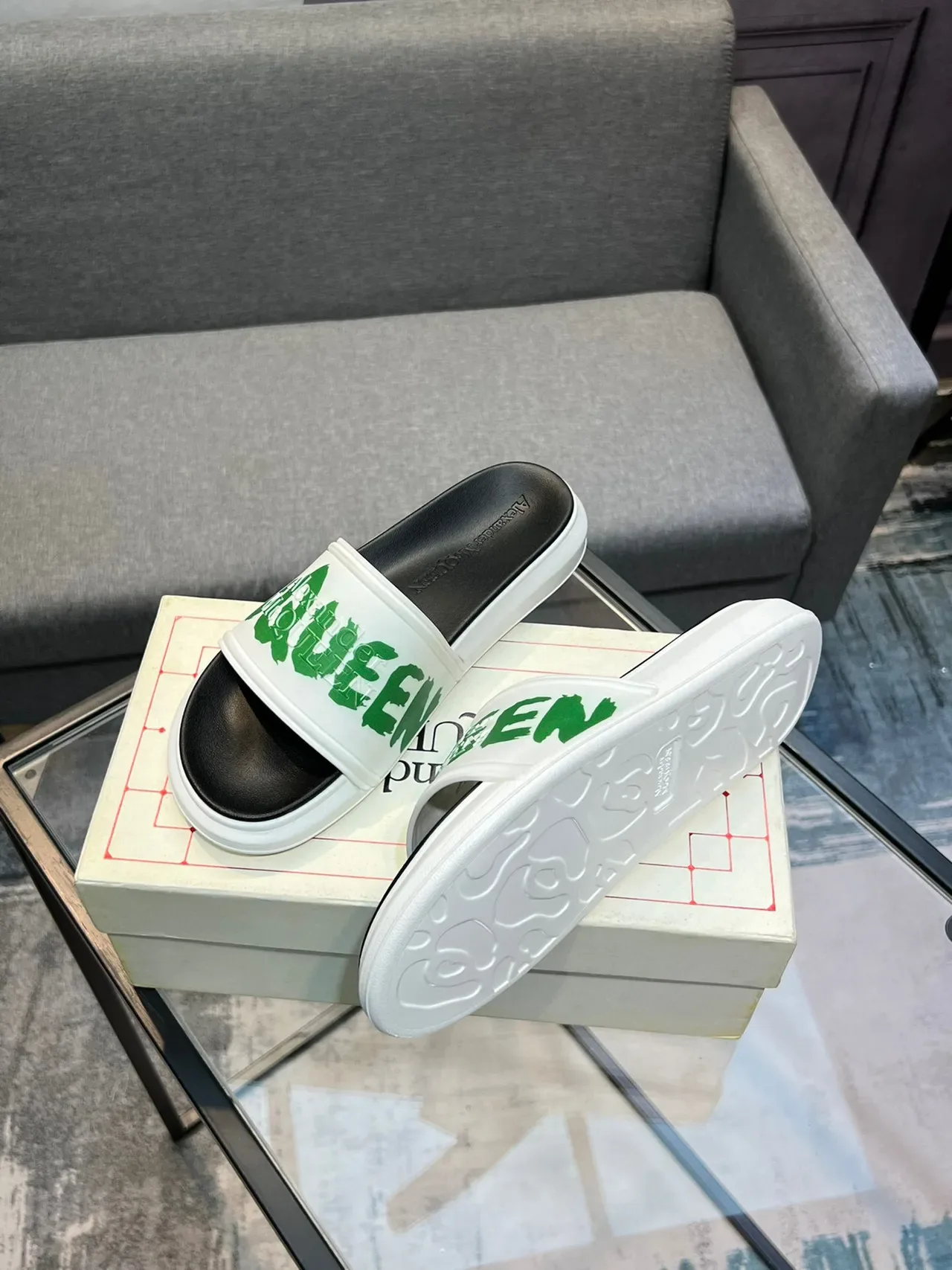 Alexander McQueen McQ Slide সাদা সবুজ লোগো স্লিপার্স 4