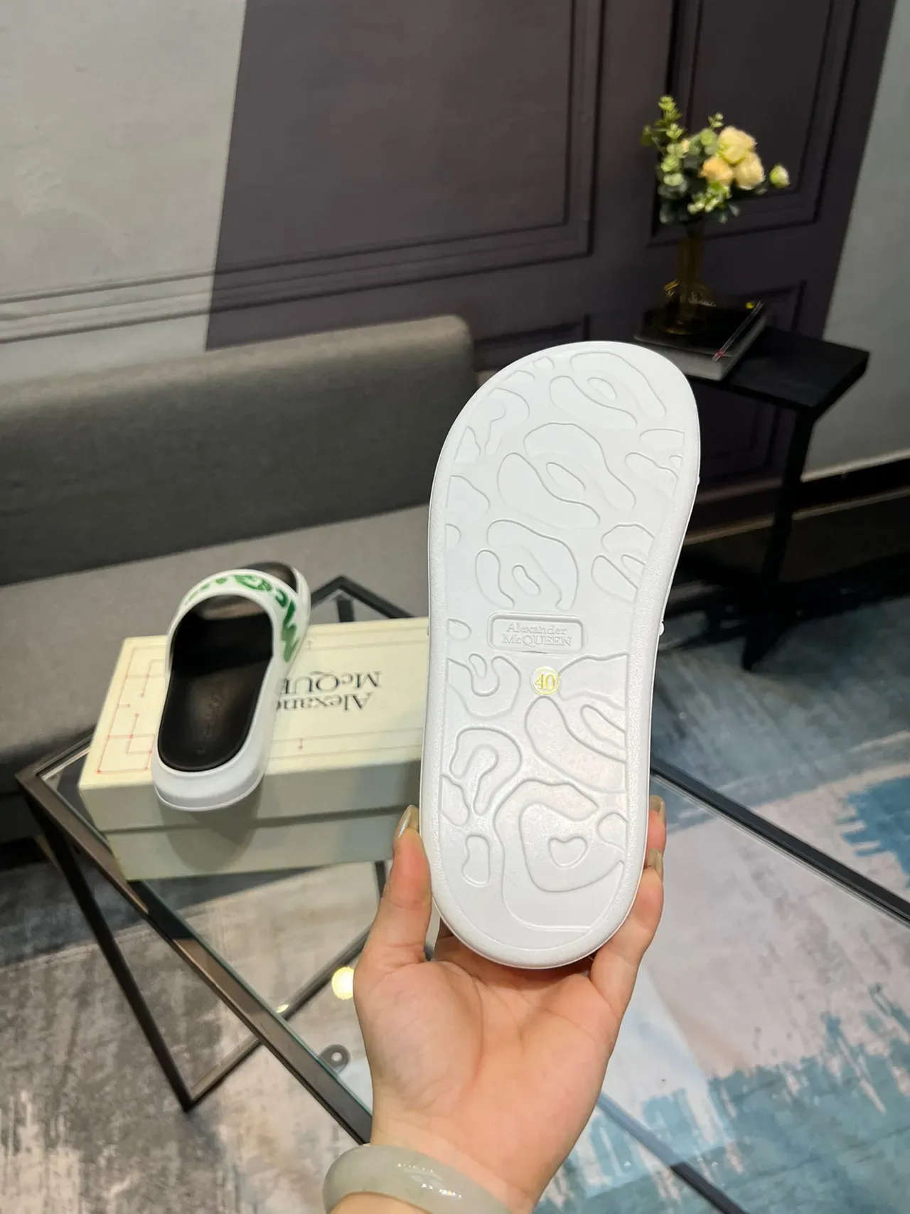 Alexander McQueen McQ Slide সাদা সবুজ লোগো স্লিপার্স 7