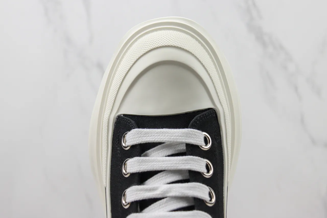 Alexander McQueen ওভারসাইজড স্নিকার কালো ক্যানভাস সাদা সোল এঙ্কল বুট 6
