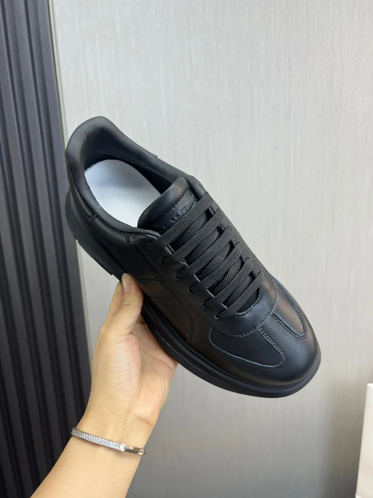 Alexander McQueen Oversized Sneaker Black Chunky Sneakers 3