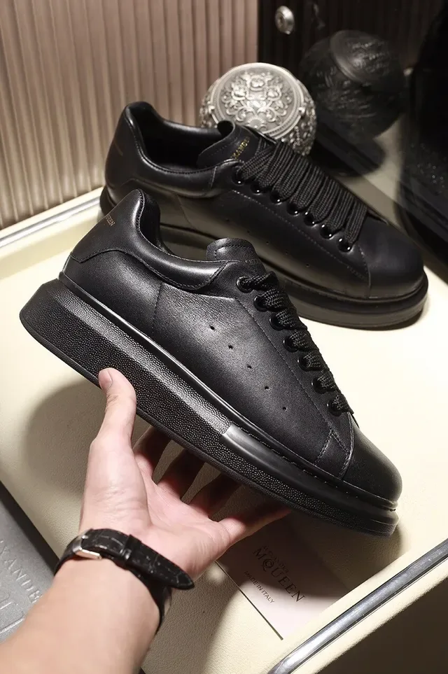 Alexander McQueen Oversized Sneaker Black Lifestyle Sneakers 7
