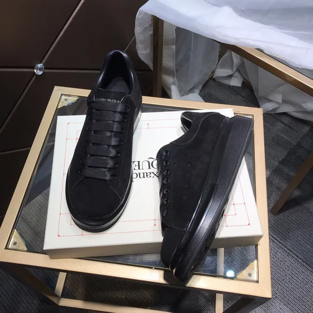 Alexander McQueen ওভারসাইজড স্নিকার কালো সুয়েড লাইফস্টাইল স্নিকার 8