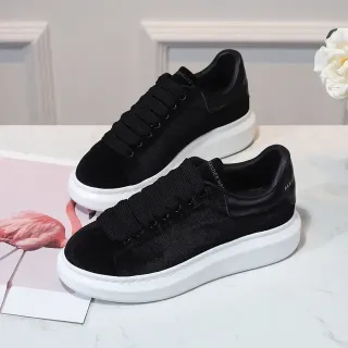 Alexander McQueen Oversized Sneaker Black White Platform Sole Velvet Upper Lifestyle Sneakers