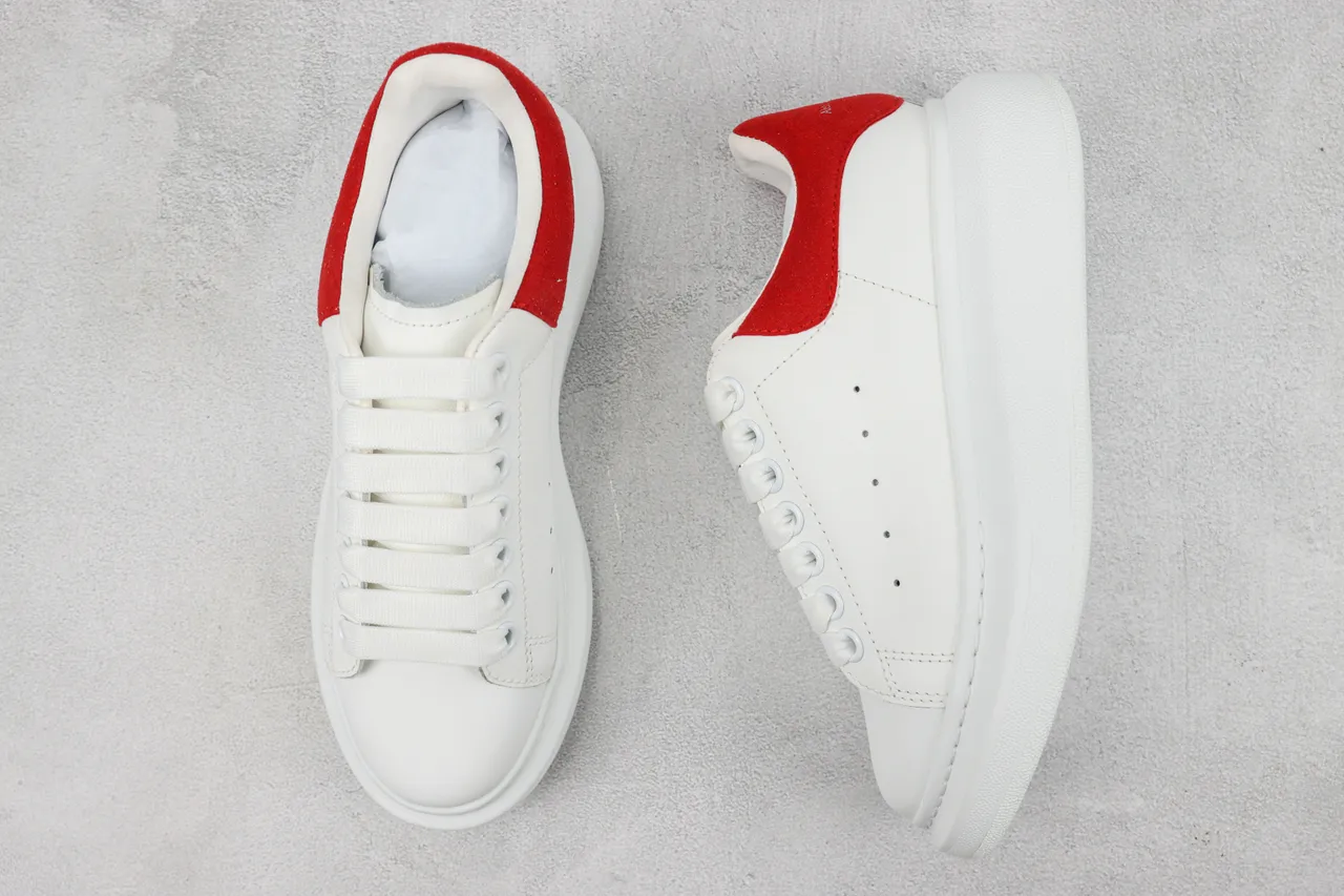Alexander McQueen ওভারসাইজড সাদা এবং লাল লাইফস্টাইল স্নিকার 3