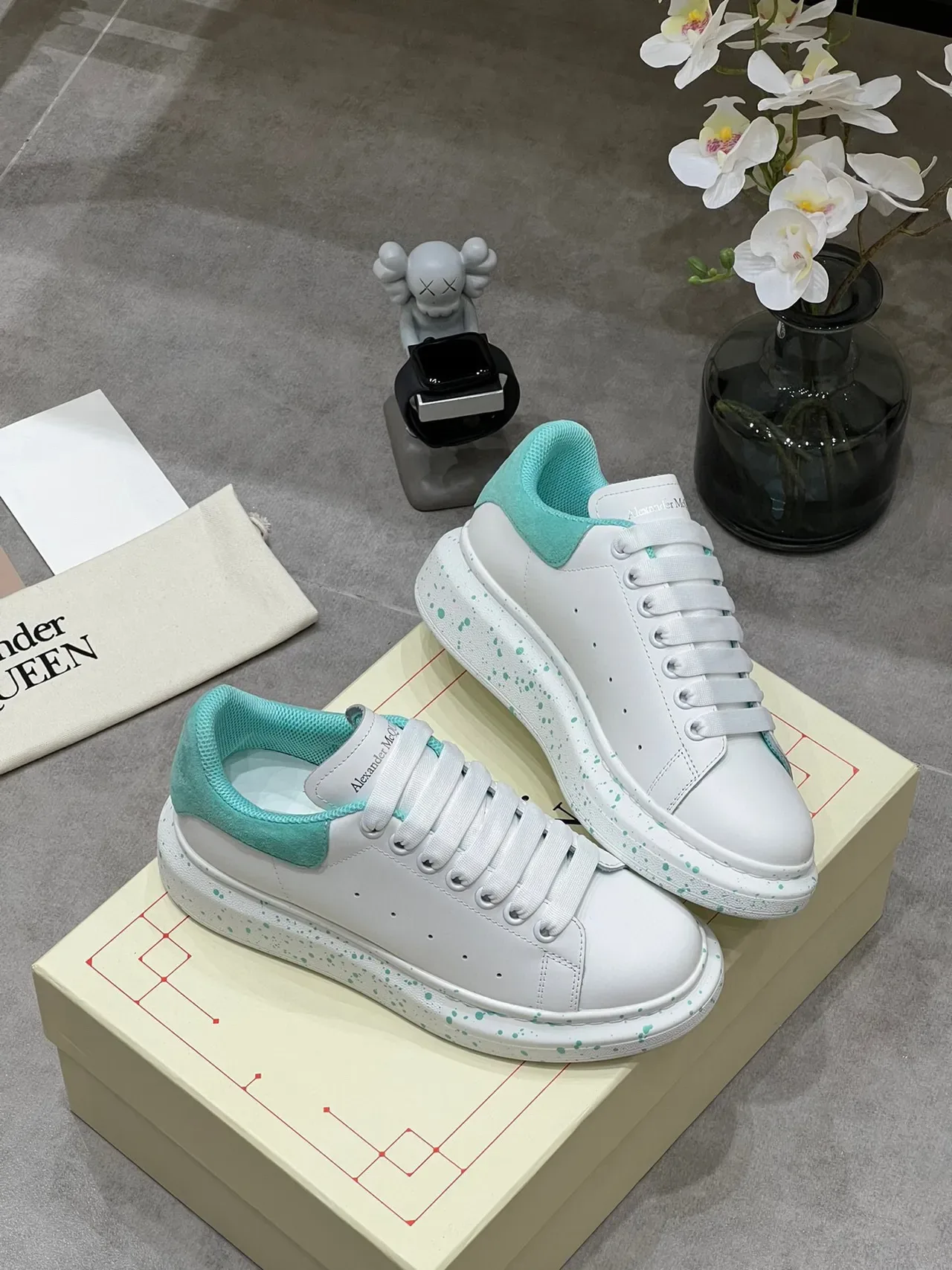 Alexander McQueen حذاء رياضي كبير أبيض أخضر كعب منصة جلد أعلى حذاءات أسلوب الحياة 6