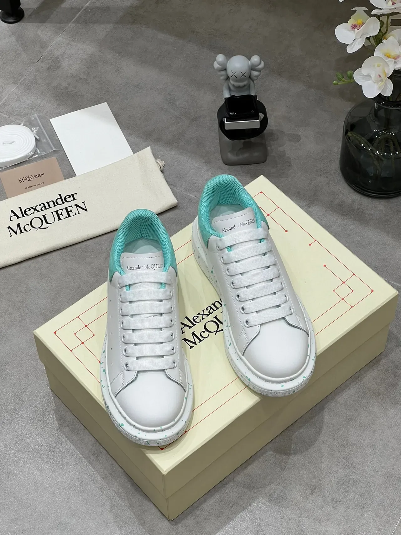 Alexander McQueen حذاء رياضي كبير أبيض أخضر كعب منصة جلد أعلى حذاءات أسلوب الحياة 7
