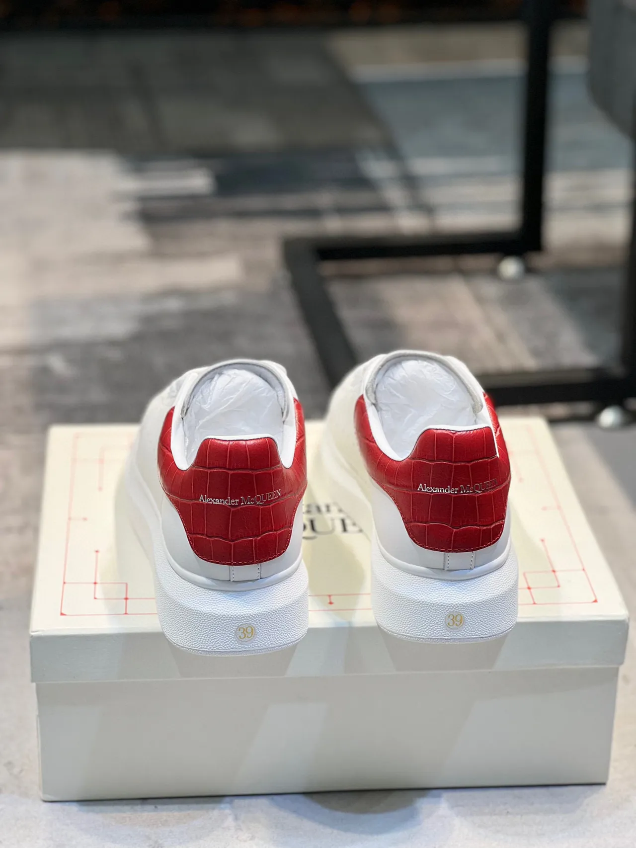 Alexander McQueen Oversized Sneaker White Red Platform Sole Smooth Leather Upper Lifestyle Sneakers 2