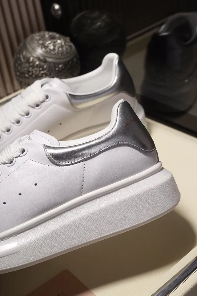 Alexander McQueen Oversized Sneaker White Silver Platform Sole Leather Upper Chunky Sneakers 3