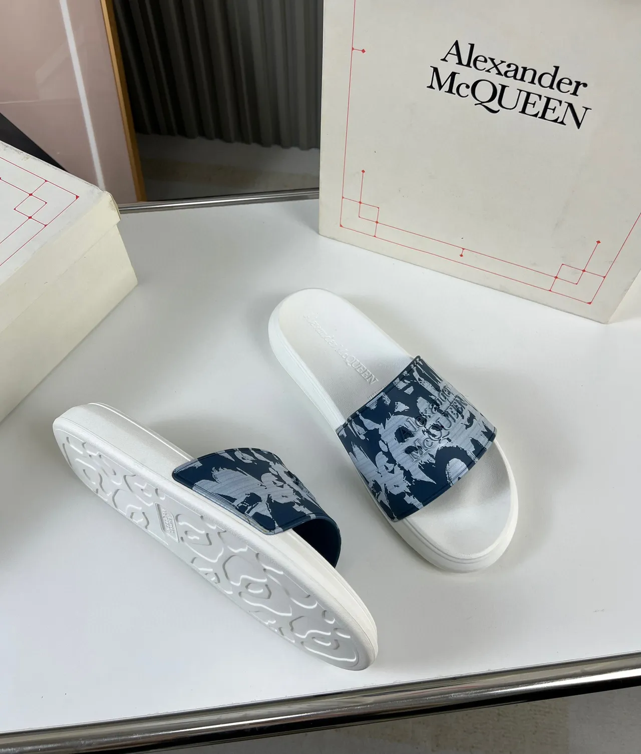 Alexander McQueen White Navy Printed Strap Embossed Logo Slippers 7
