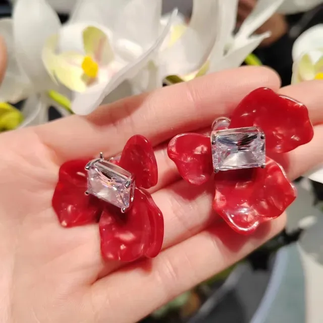 Alexander Wang Red Transparent Floral Motif Glossy Resin Petals Earrings 8