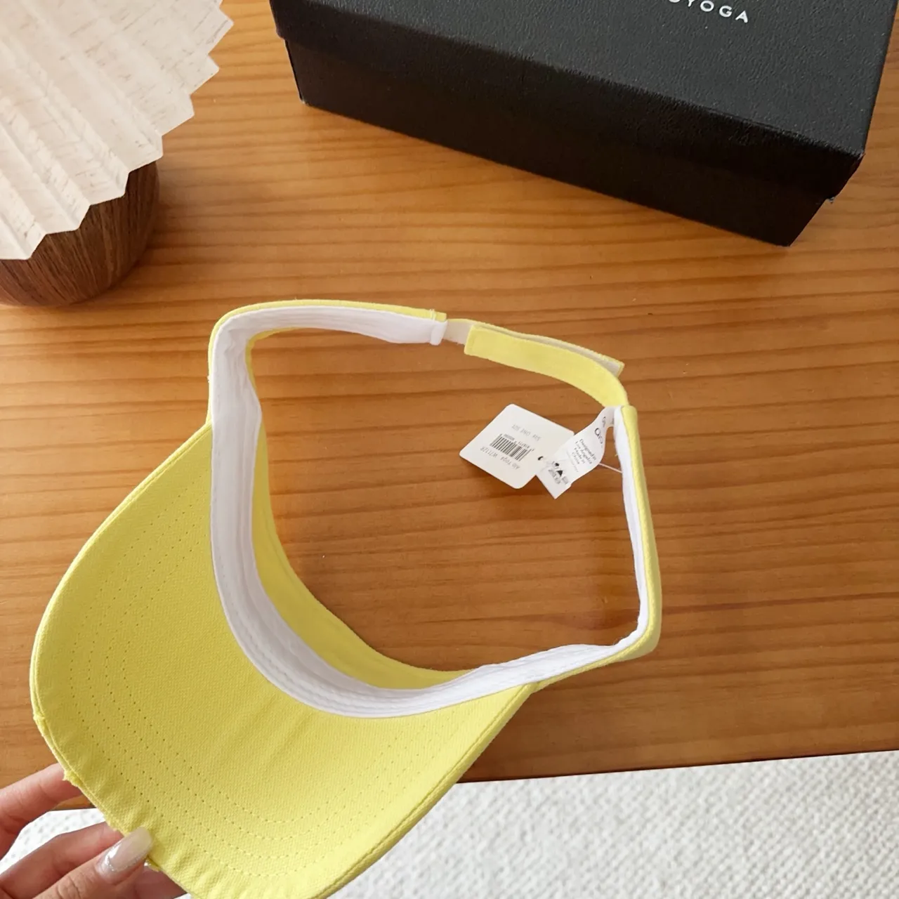 Alo Visor Yellow White Embroidered Logo Adjustable Strap Baseball Cap 4