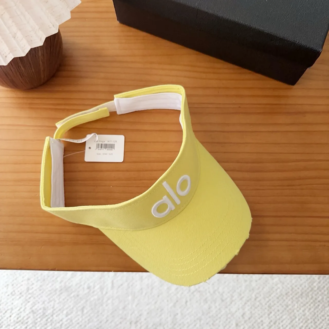 Alo Visor Yellow White Embroidered Logo Adjustable Strap Baseball Cap 5