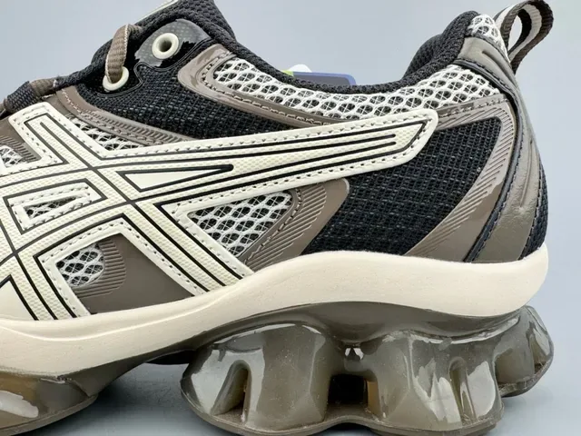 ASICS Beige Black Cage-Style Upper Mesh And Synthetic Overlay Sneakers 2