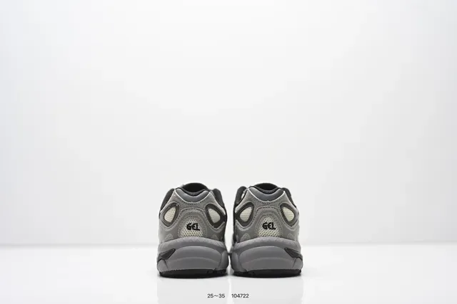 ASICS Preto Cinza Malha com Camadas E Sintético Superior Esculpido Densidade Multi Solado Intermediário Tênis Lifestyle 24