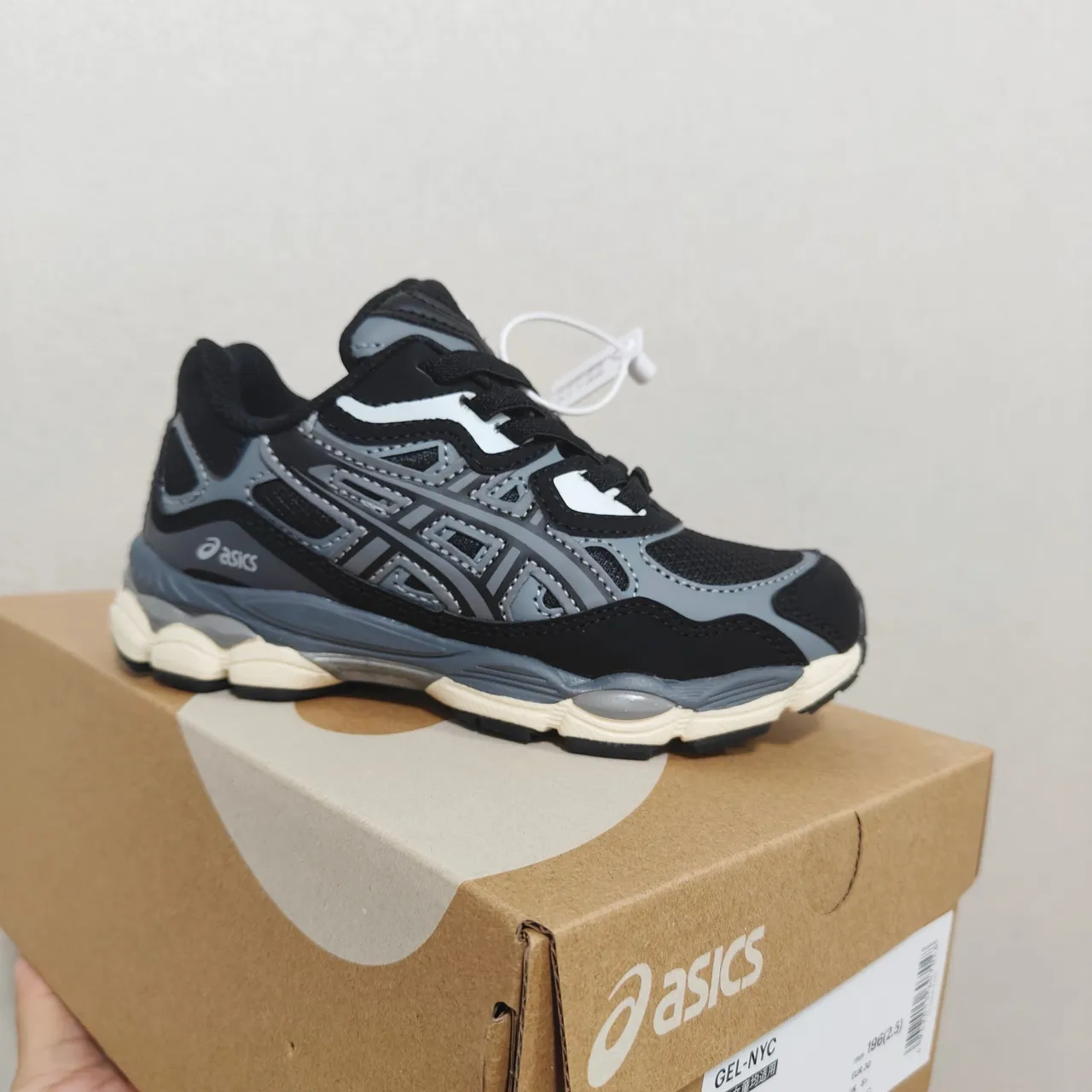 ASICS Black Silver Midsole Layered Synthetic Upper Chunky Sneakers 6